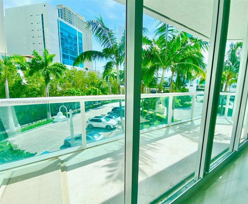 Spectacular, Warm and Cozy! This Gorgeous Cabana is fully - Beach Condo for sale in Sunny Isles Beach, Florida on Beachhouse.com