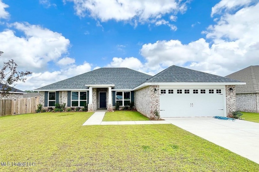 MOVE-IN READY!Seller is Offering Concessions to Buyers making - Beach Home for sale in Gulfport, Mississippi on Beachhouse.com