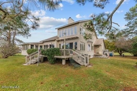 Expansive Neuse River views welcome you to this comfortable and - Beach Home for sale in Oriental, North Carolina on Beachhouse.com