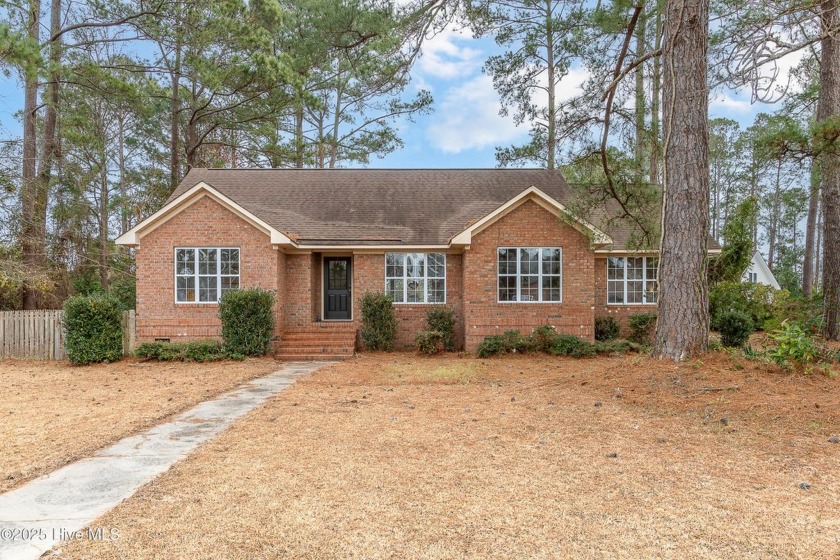 Welcome to 100 Amanda Court, a beautifully renovated 3-bedroom - Beach Home for sale in New Bern, North Carolina on Beachhouse.com