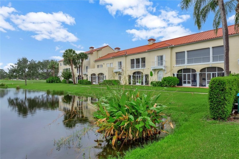 OUTSTANDING VIEWS FRONT AND BACK! THIS SPECTACULAR DEAL WON'T - Beach Home for sale in Vero Beach, Florida on Beachhouse.com