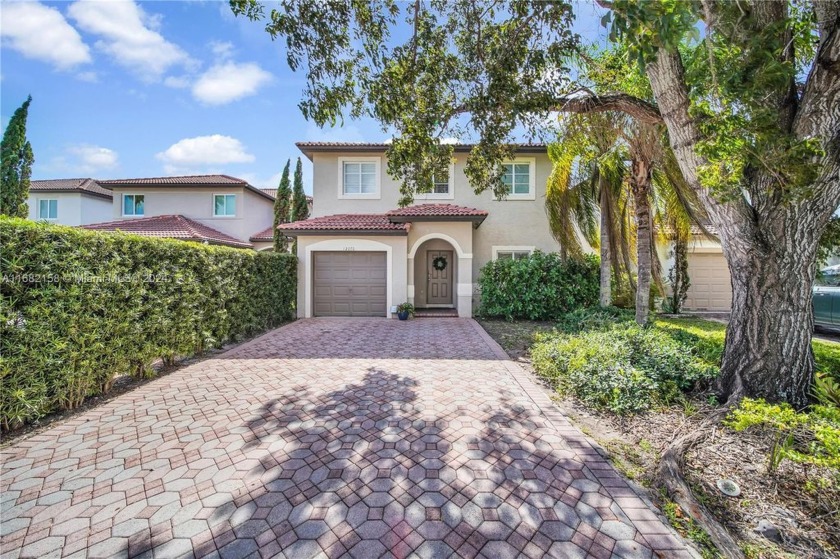 A true Lakeview gem! This beautiful 4-bedroom, 2.5-bath home - Beach Home for sale in Miami, Florida on Beachhouse.com