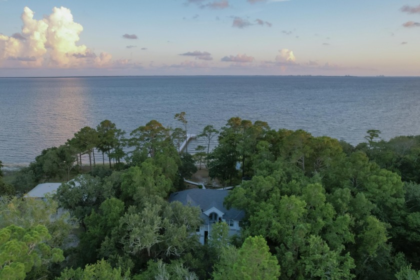 PRICE IMPROVEMENT! Rare must-see opportunity with 108 ft of - Beach Home for sale in Freeport, Florida on Beachhouse.com