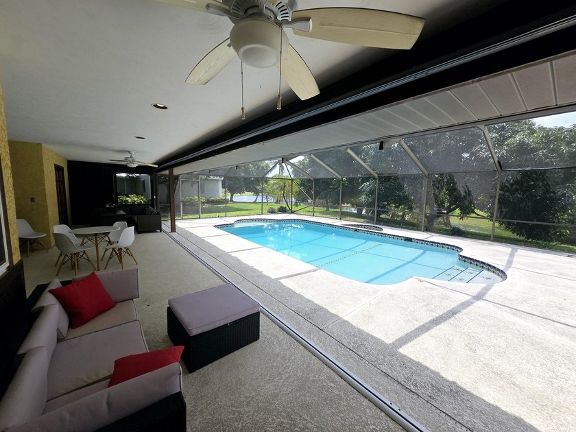 Large 4+ Bedroom, 3 Full Baths (2 primary bedrooms have - Beach Home for sale in Jensen Beach, Florida on Beachhouse.com