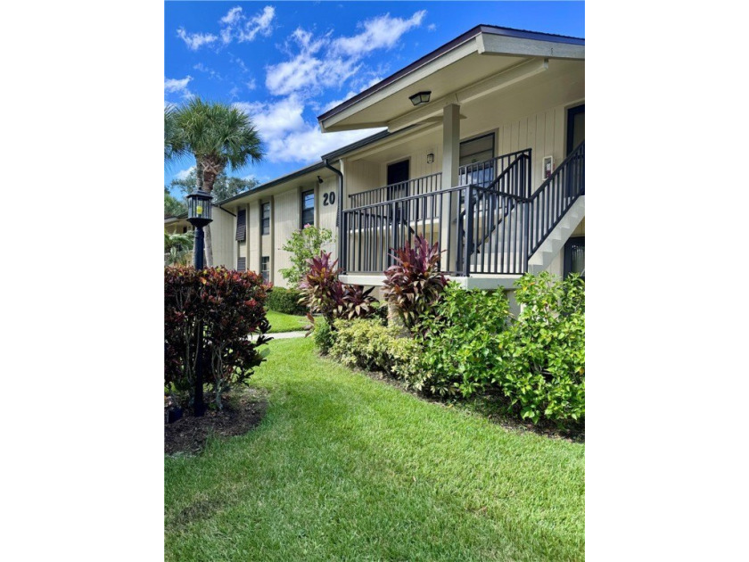 Seller financing available in this lovely 1st-floor condo at - Beach Home for sale in Vero Beach, Florida on Beachhouse.com