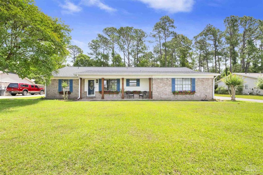 Welcome to your fully renovated dream home in Perdido Bay - Beach Home for sale in Pensacola, Florida on Beachhouse.com