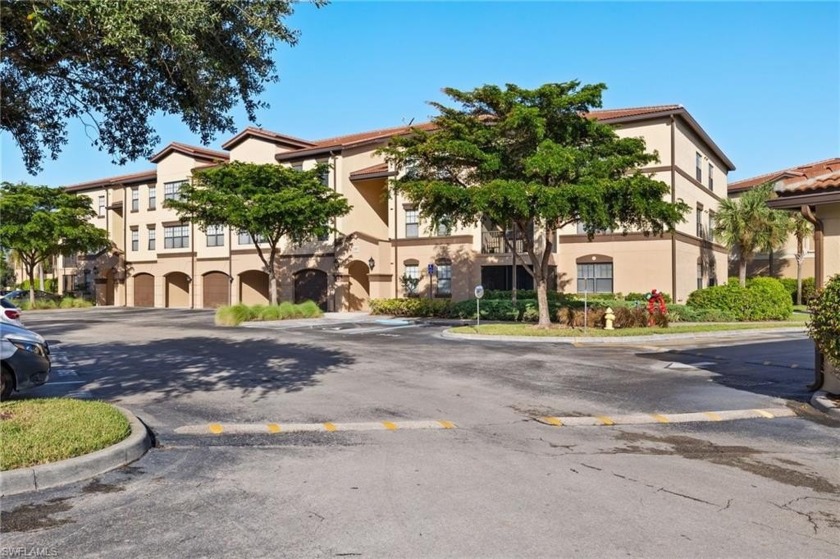 1st floor, 1 bedroom, lake-view condo now AVAILABLE!!! This - Beach Home for sale in Naples, Florida on Beachhouse.com