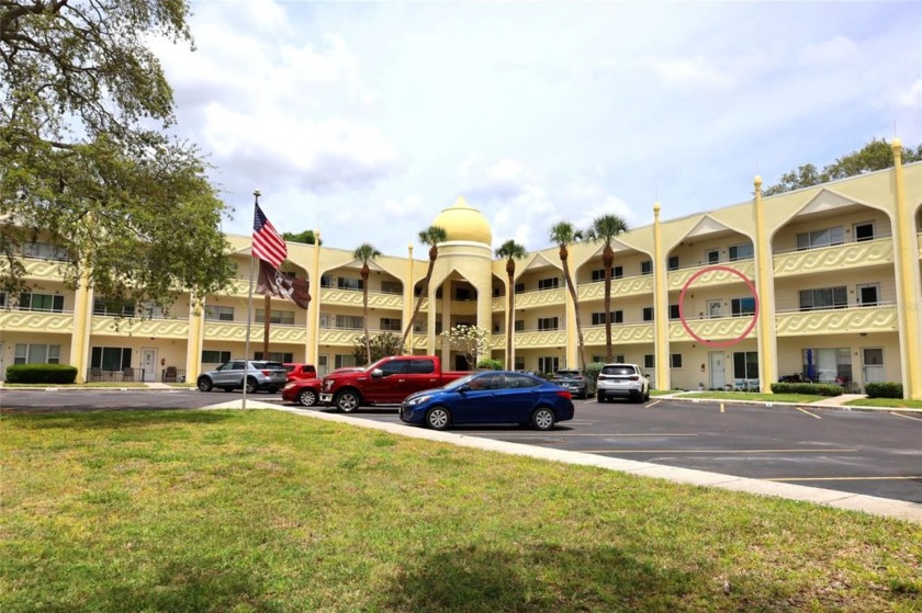 Move in ready condo! One applicant must be 55+ years or older - Beach Condo for sale in Clearwater, Florida on Beachhouse.com