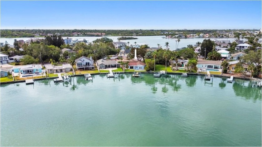 One or more photo(s) has been virtually staged. Experience the - Beach Home for sale in Indian Rocks Beach, Florida on Beachhouse.com
