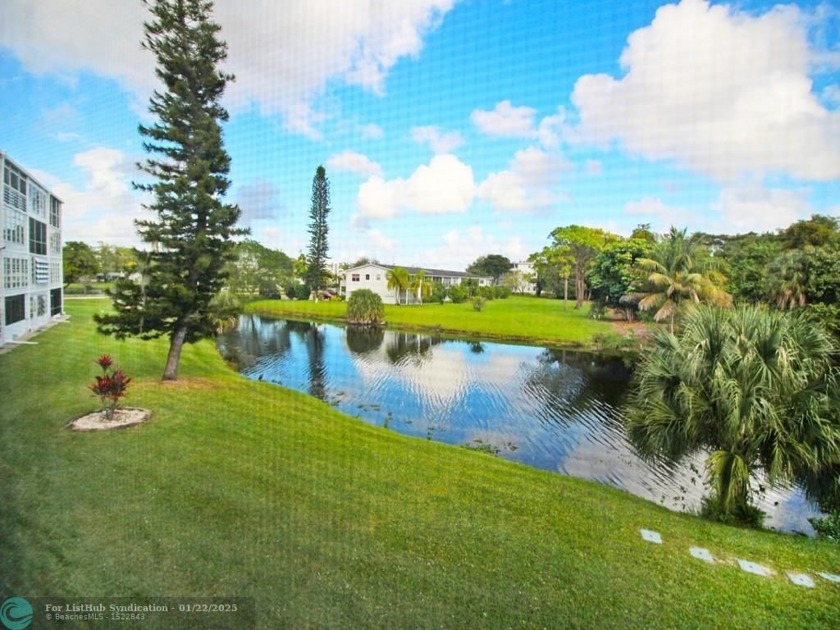 This one WON'T last! Priced to sell! Immaculate 1 bedroom, 1.5 - Beach Condo for sale in Deerfield Beach, Florida on Beachhouse.com