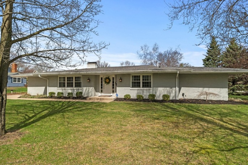 This beautifully renovated ranch offers stylish, single-story - Beach Home for sale in Erie, Pennsylvania on Beachhouse.com