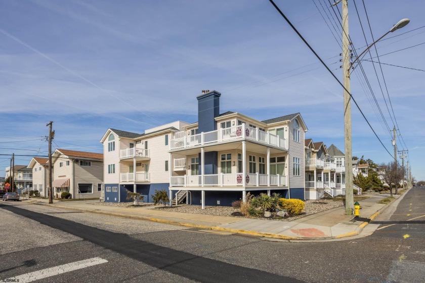Highly sought after Goldcoast location. This oversized 4 bedroom - Beach Condo for sale in Ocean City, New Jersey on Beachhouse.com