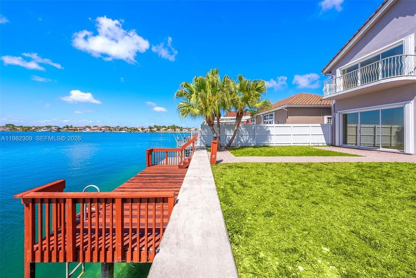 Enjoy a rare Miami lakefront lifestyle in the guard-gated - Beach Home for sale in Miami, Florida on Beachhouse.com