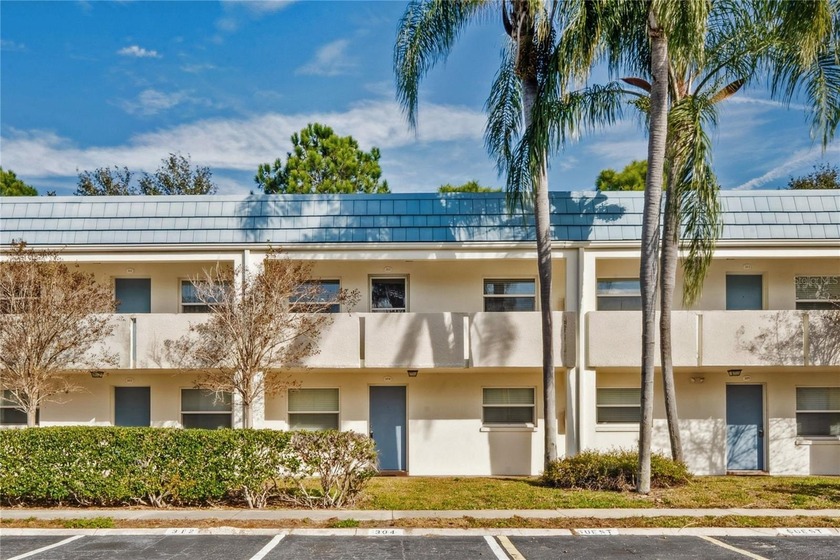 Rare gem in Belleair Oaks Condominiums, completely rebuilt from - Beach Condo for sale in Largo, Florida on Beachhouse.com