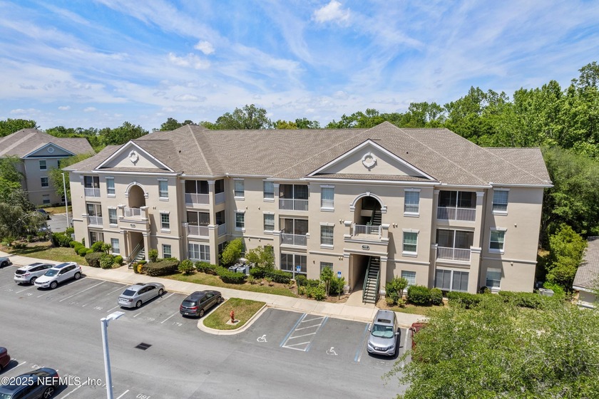 Welcome to this spacious and well-maintained 3-bedroom - Beach Condo for sale in Jacksonville, Florida on Beachhouse.com