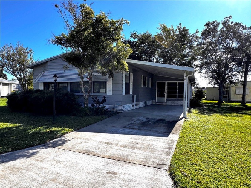 Welcome to your new home in Barefoot Bay, Florida! This charming - Beach Home for sale in Barefoot Bay, Florida on Beachhouse.com