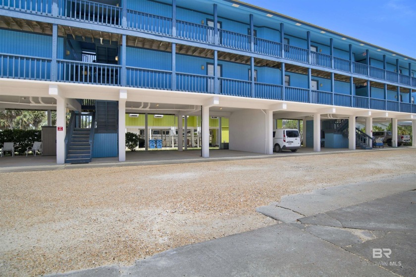 Charming 1 bedroom/1 bath condo completely renovated & turn-key - Beach Condo for sale in Gulf Shores, Alabama on Beachhouse.com