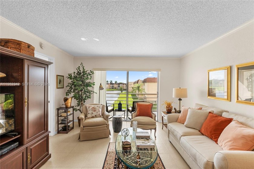 This beautifully kept 2-bedroom, 2-bath condo offers peaceful - Beach Condo for sale in Sunrise, Florida on Beachhouse.com