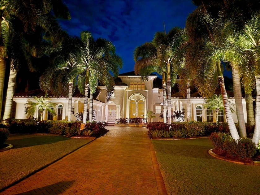 Resort-Style Waterfront Living in Mirabay's Exclusive Bay - Beach Home for sale in Apollo Beach, Florida on Beachhouse.com