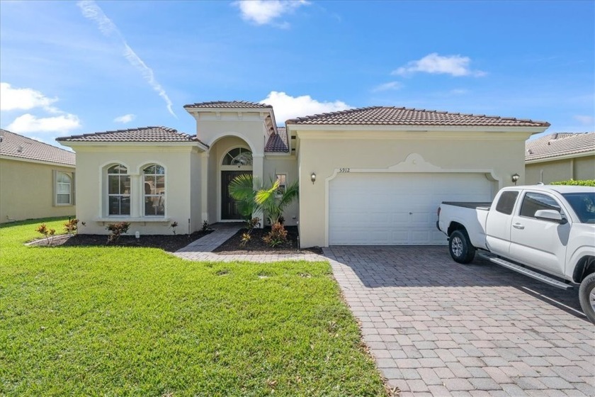 Welcome home. Enjoy coffee on the Lanai, overlooking the - Beach Home for sale in Fort Pierce, Florida on Beachhouse.com