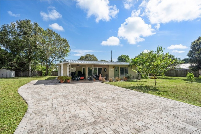 Unlock the potential of this Vero Beach gem! With a huge - Beach Home for sale in Vero Beach, Florida on Beachhouse.com