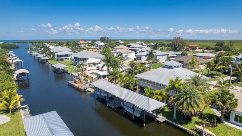 *****Great Waterfront Residence Located in Pirate Harbor in - Beach Home for sale in Punta Gorda, Florida on Beachhouse.com