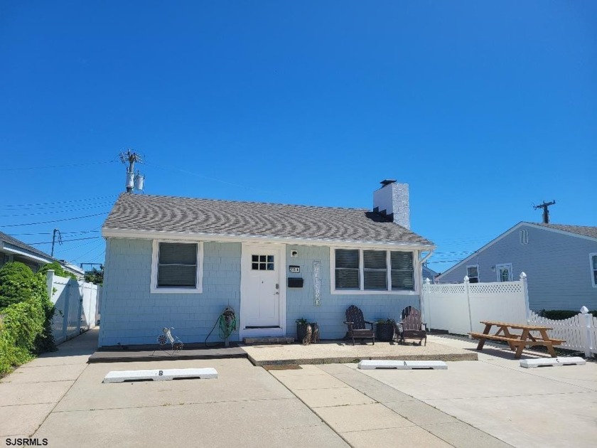 Living in a standalone unit typically provides more privacy - Beach Condo for sale in Brigantine, New Jersey on Beachhouse.com