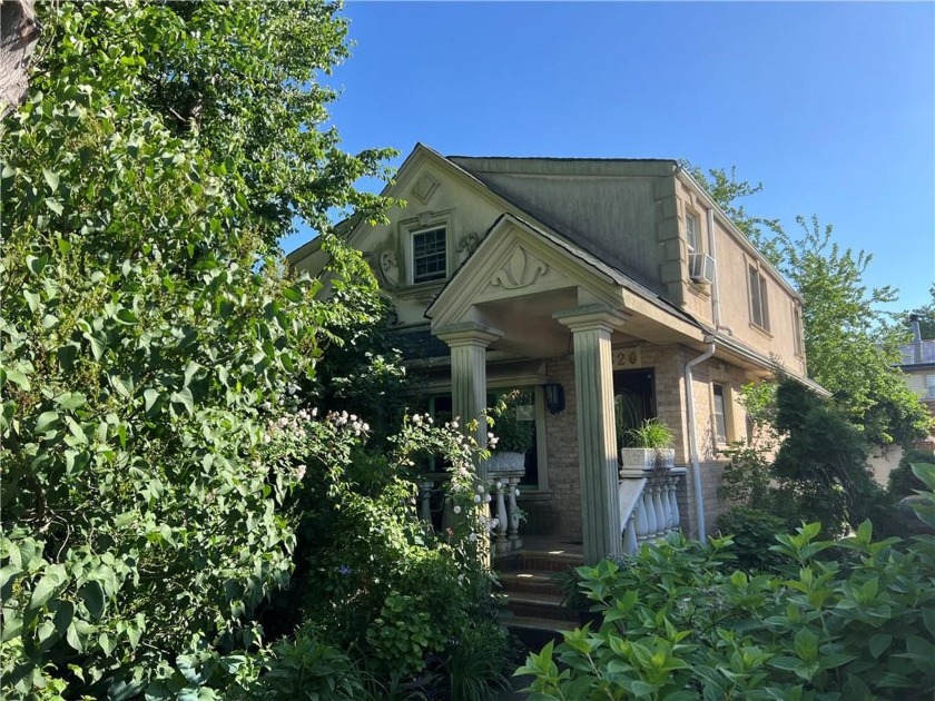 Large Fully Detached Stucco Bergen Beach Home with a private - Beach Home for sale in Brooklyn, New York on Beachhouse.com