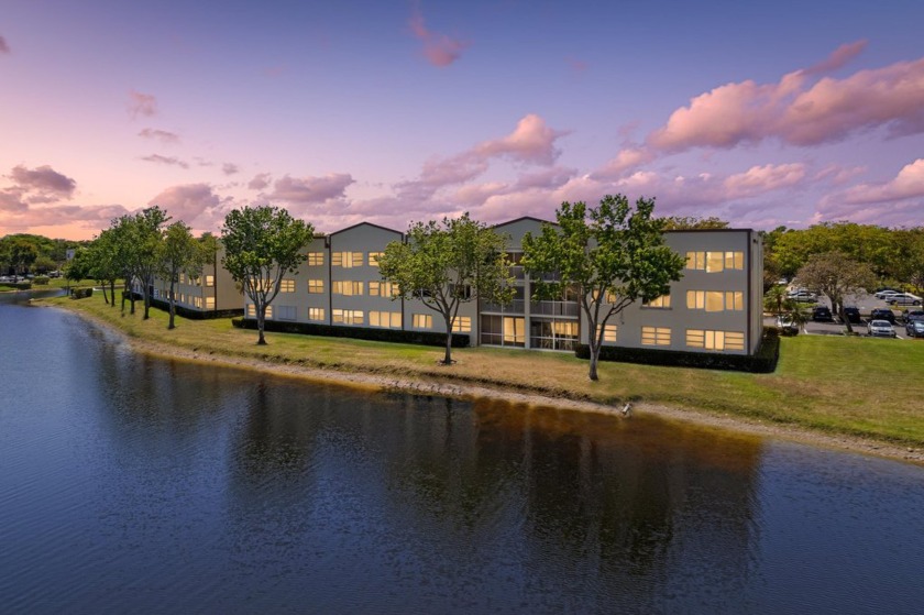 GORGEOUS WATERFRONT CONDO | STUNNING LAKE VIEWS | PRESTIGIOUS - Beach Condo for sale in Tamarac, Florida on Beachhouse.com