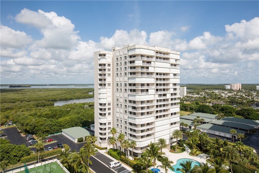 Stunning 9th floor corner unit with ocean and intracoastal views - Beach Home for sale in Hutchinson Island, Florida on Beachhouse.com