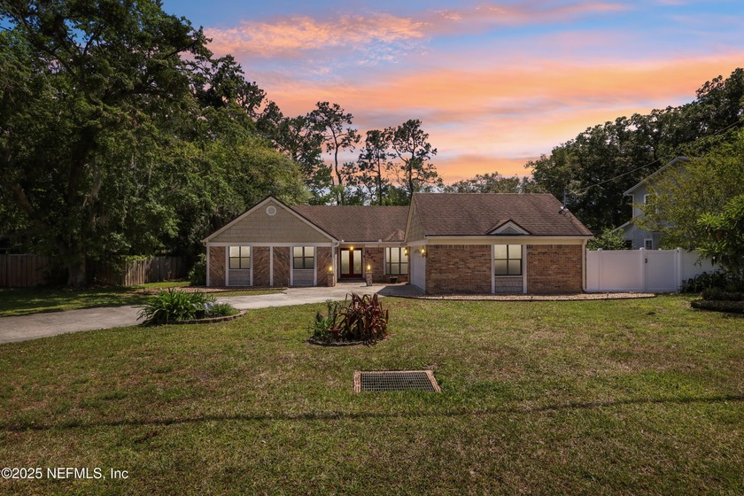 NO HOA or rules,  NO COOKIE CUTTER HERE...this custom POOL home - Beach Home for sale in Saint Johns, Florida on Beachhouse.com