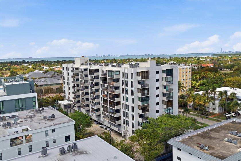 Bright and spacious 2BR/2BA residence in Key Biscayne featuring - Beach Condo for sale in Key Biscayne, Florida on Beachhouse.com