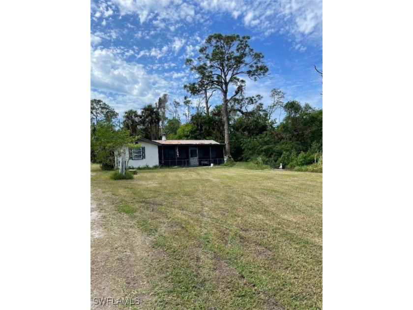 REDUCED! Amazing opportunity to create your own slice of - Beach Home for sale in Fort Myers, Florida on Beachhouse.com