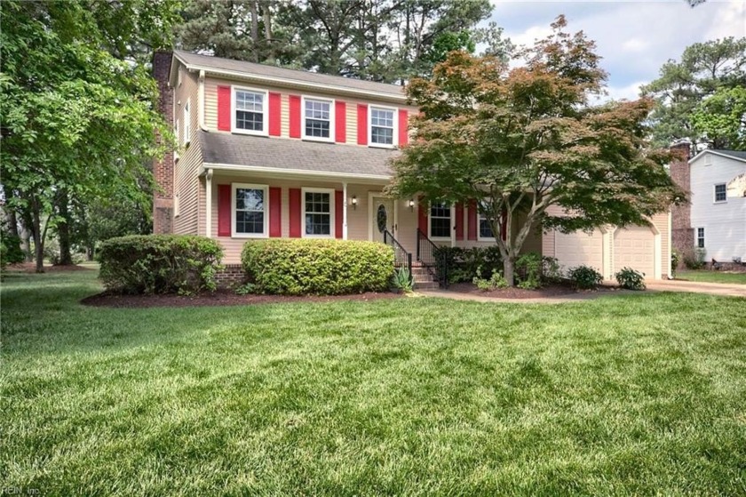 Located just minutes from LAFB and NASA, Classic Colonial on - Beach Home for sale in Poquoson, Virginia on Beachhouse.com