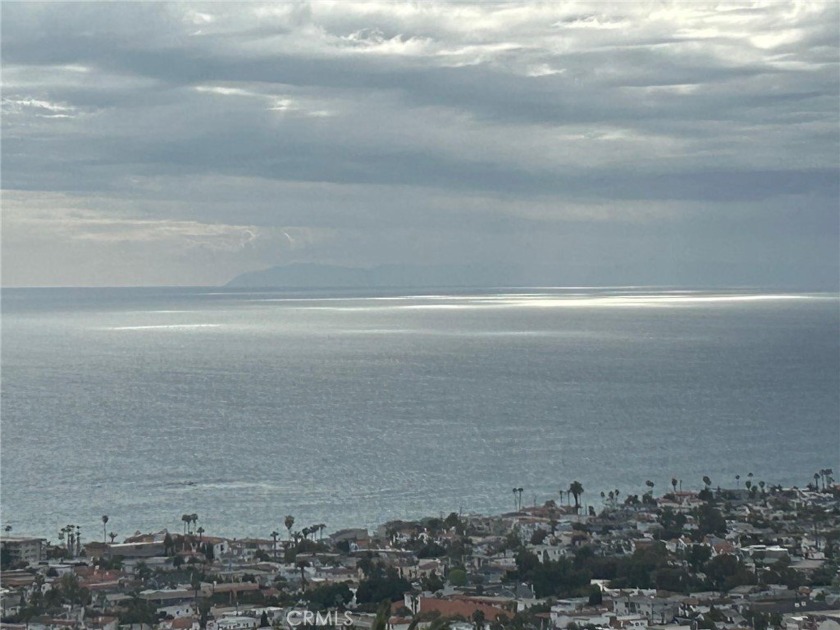 This is the one you have been waiting for! Boasting the BEST - Beach Home for sale in San Clemente, California on Beachhouse.com