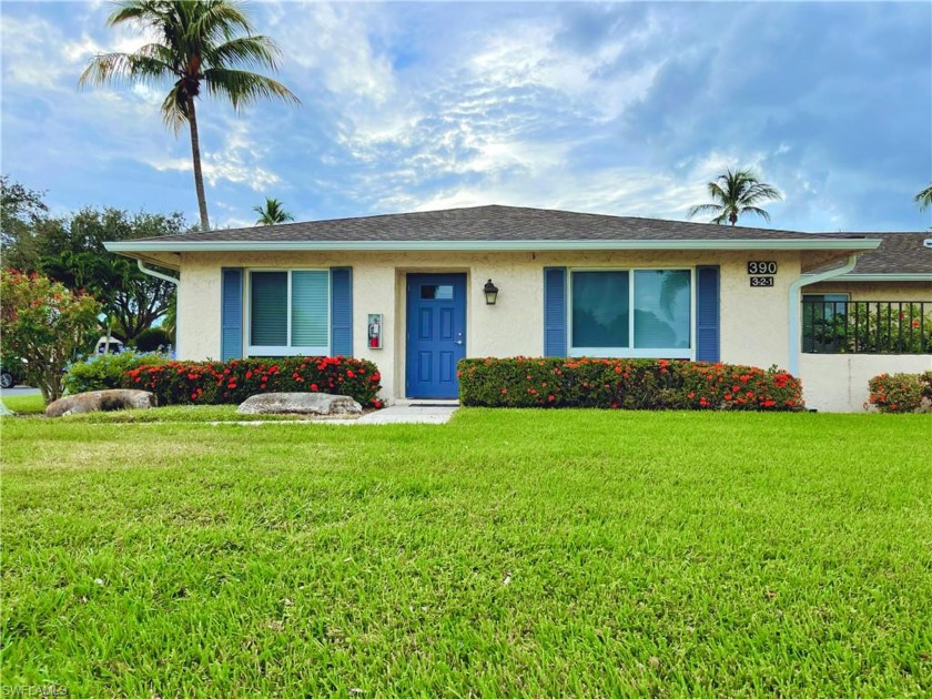 Very RARE, within MINUTES from downtown 5th Ave. in beautiful - Beach Home for sale in Naples, Florida on Beachhouse.com