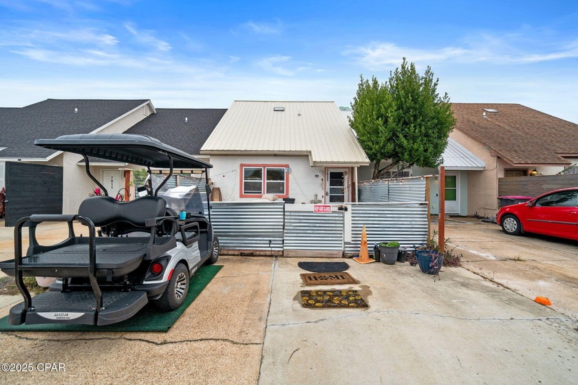 NO HOA!! This one bedroom, 1 1/2 bath townhome just off of - Beach Townhome/Townhouse for sale in Panama City, Florida on Beachhouse.com