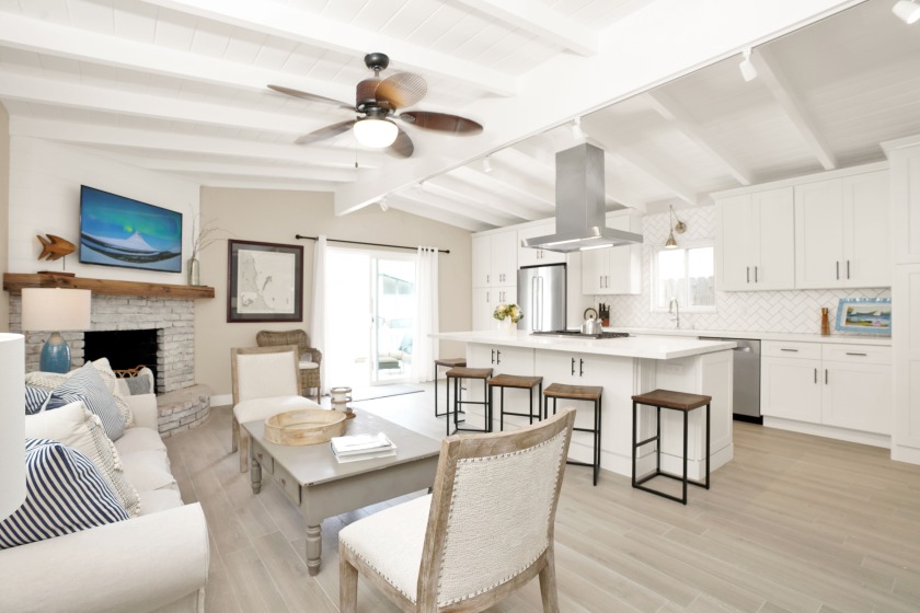 Newly Remodeled in Spring 2019 5 Bedroom 3 Bath - Beach Vacation Rentals in Newport Beach, California on Beachhouse.com