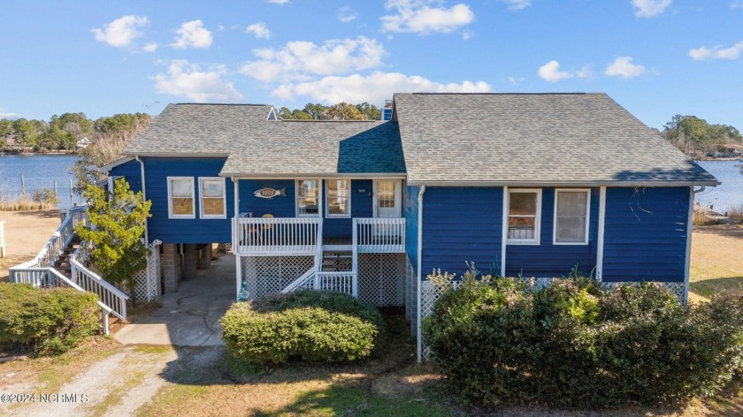 Escape to your own slice of coastal heaven with this stunning - Beach Home for sale in Oriental, North Carolina on Beachhouse.com