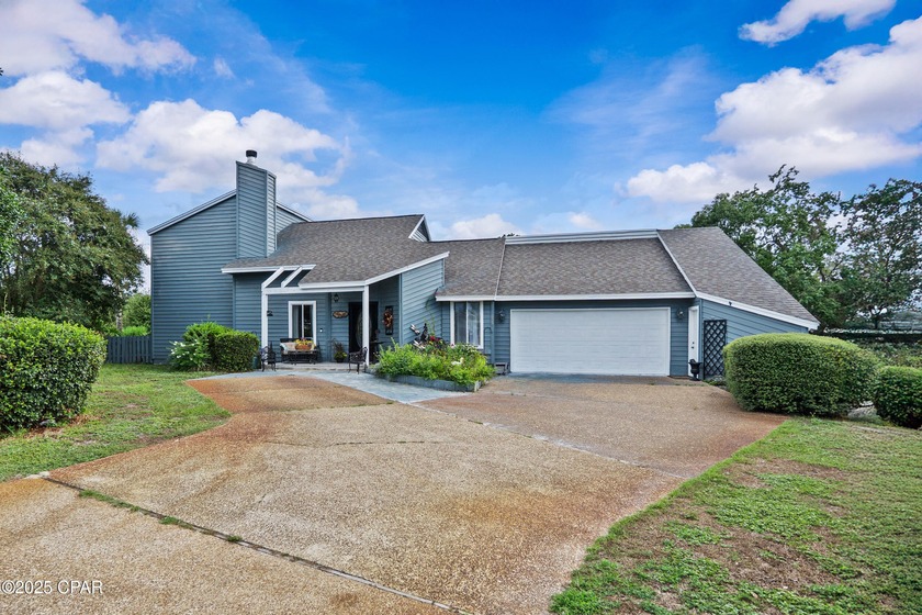 Welcome to the Bay Point Golf Community! Discover timeless charm - Beach Home for sale in Panama City Beach, Florida on Beachhouse.com