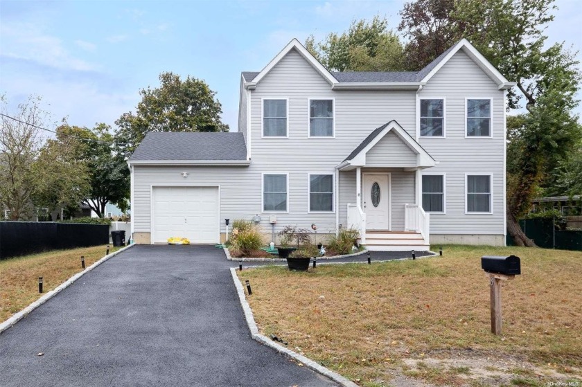 Brand New home with a modern update on a traditional style!  Not - Beach Home for sale in Brookhaven, New York on Beachhouse.com