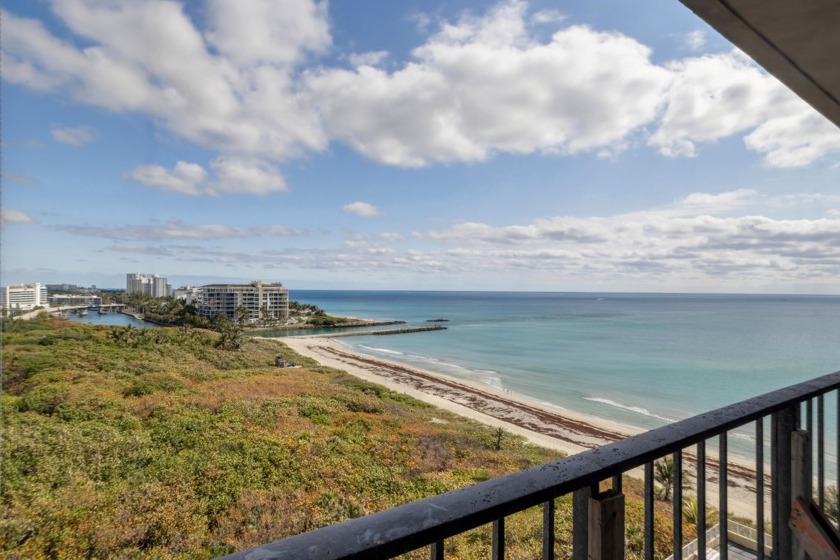 SPECTACULARLY REMODELED OCEANFRONT RESIDENCE OVERLOOKING THE - Beach Condo for sale in Boca Raton, Florida on Beachhouse.com