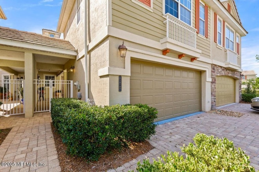 Are you ready to embrace a relaxing lifestyle? This stunning - Beach Townhome/Townhouse for sale in St Augustine, Florida on Beachhouse.com