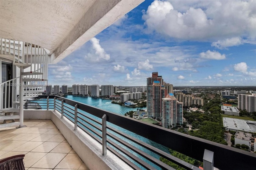 Enjoy the best building in Mystic Pointe. Penthouse condo - Beach Condo for sale in Aventura, Florida on Beachhouse.com