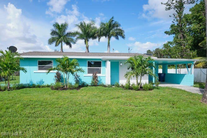 This stunning 3-bedroom, 2-bathroom home has been fully - Beach Home for sale in North Fort Myers, Florida on Beachhouse.com