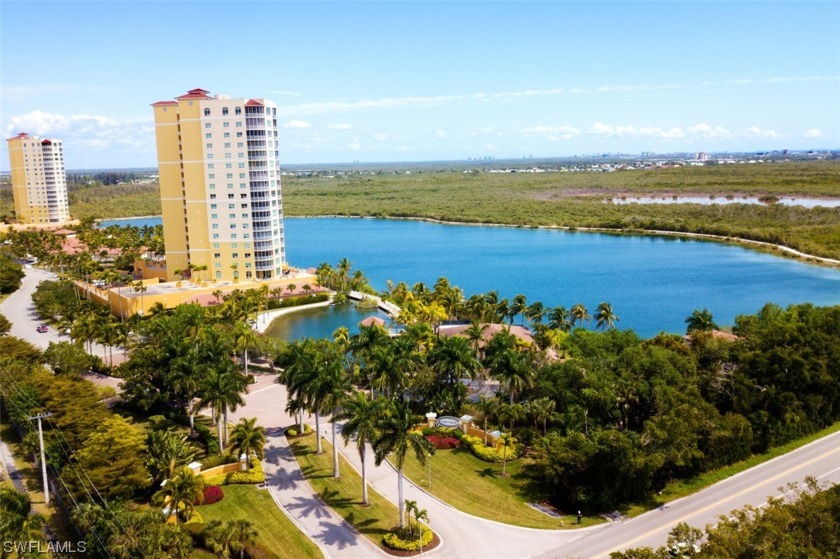 CAPTIVATING & PANORAMIC VIEWS. This bright & luxurious 3 BR/3 BA - Beach Condo for sale in Fort Myers, Florida on Beachhouse.com
