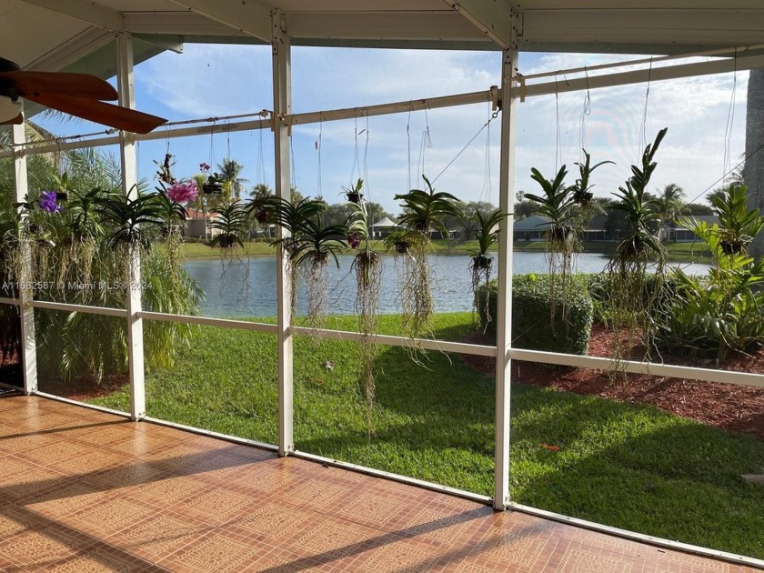 Exceptional 2-bed, 2-bath lake-view home in North Gate Village - Beach Home for sale in Homestead, Florida on Beachhouse.com