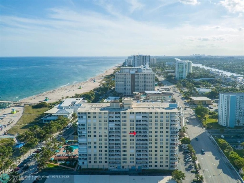 AFFORDABLE BEACH LIVING! GREAT OCEAN VIEW. This unit is in move - Beach Condo for sale in Pompano Beach, Florida on Beachhouse.com