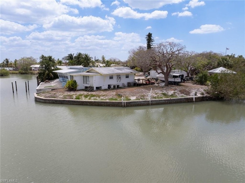 Welcome to your coastal oasis in the heart of Goodland, Florida! - Beach Home for sale in Naples, Florida on Beachhouse.com