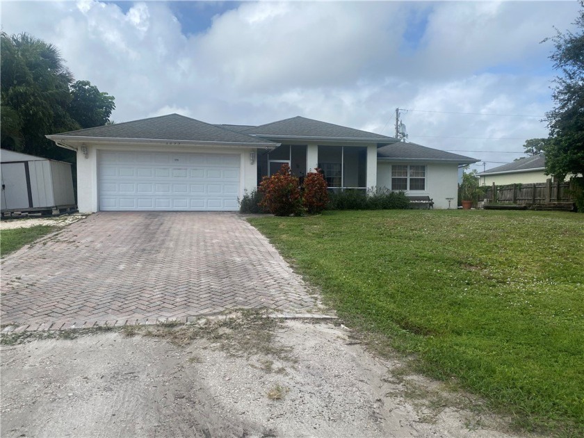 A spacious 3-bedroom 2 bath home with a 2-car garage awaits you - Beach Home for sale in Vero Beach, Florida on Beachhouse.com